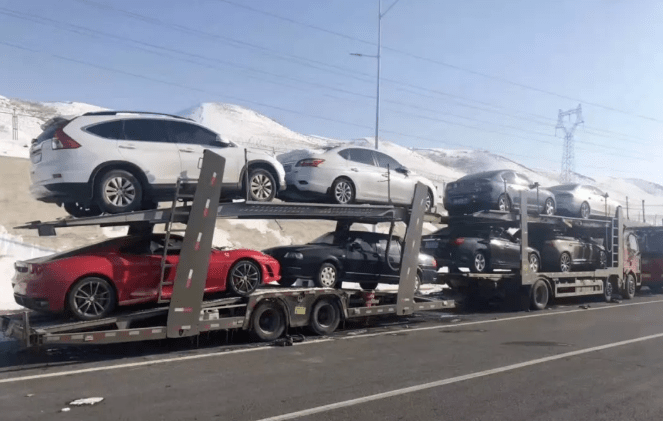 從南京到濟(jì)寧進(jìn)行汽車托運(yùn)，需要花費(fèi)多少錢-鑫邦運(yùn)車