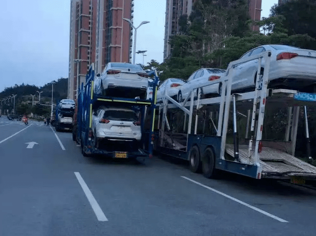 正規(guī)的轎車托運(yùn)公司具有哪些特點(diǎn)？-鑫邦運(yùn)車