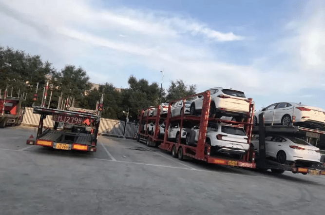 托運(yùn)小轎車的時候需要注意哪些細(xì)節(jié)？-鑫邦運(yùn)車
